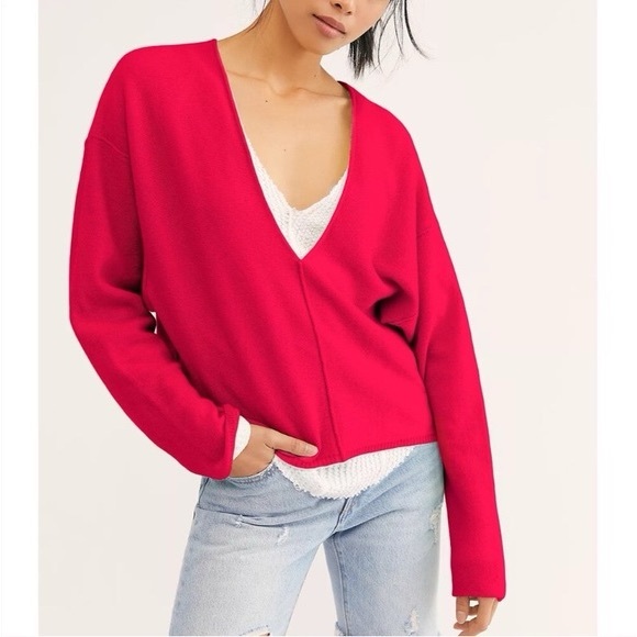 Free People Sweaters - Free People Solitaire Cashmere V neck Sweater in gorgeous bright color size S